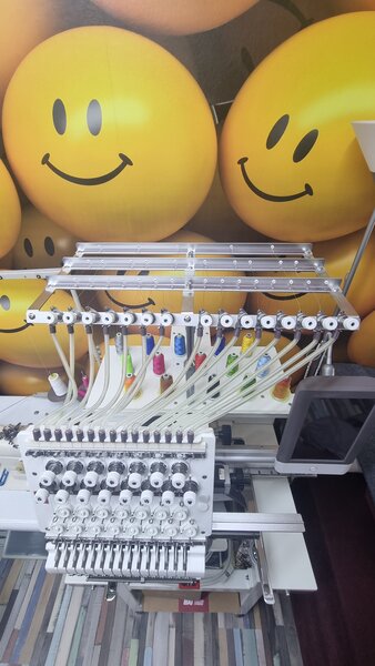 Vand masina de brodat industriala, model BAI Mirror 1501 cu 15 culori